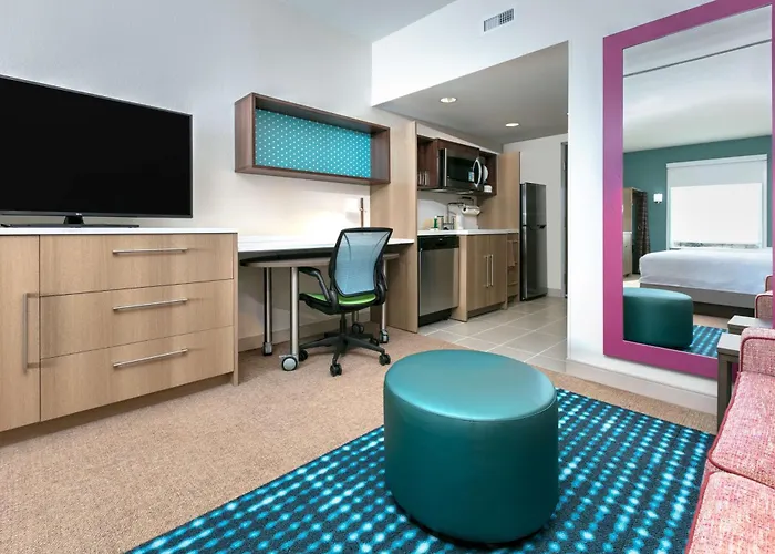 Home2 By Hilton Airport Hotel 3*