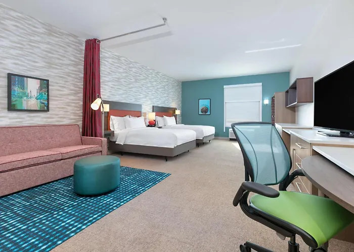 Home2 By Hilton Airport 3*
